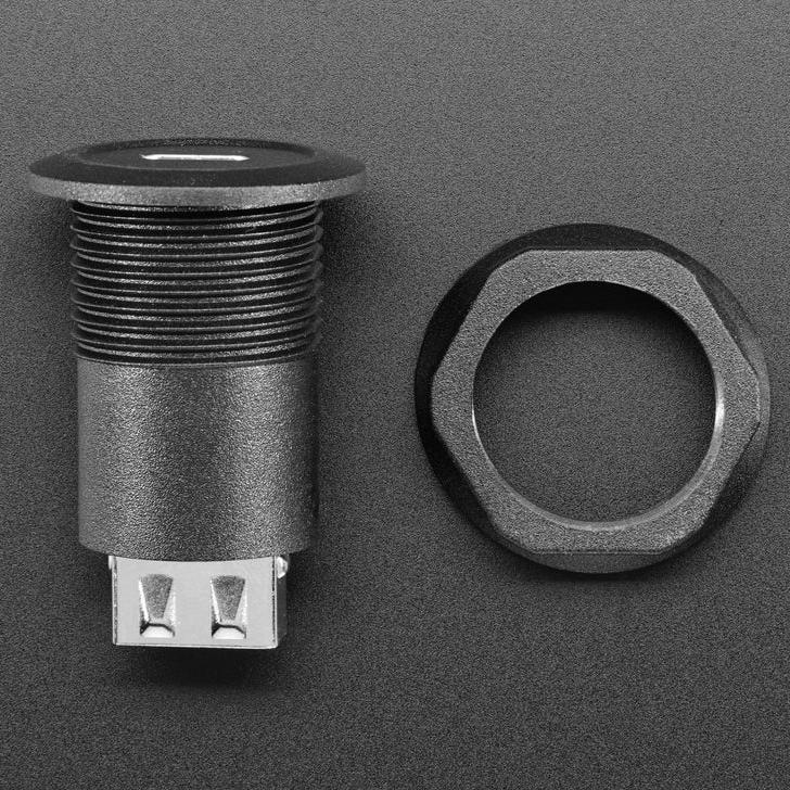 USB-C till USB-A - Rund Panelmonteringskontakt, 30mm