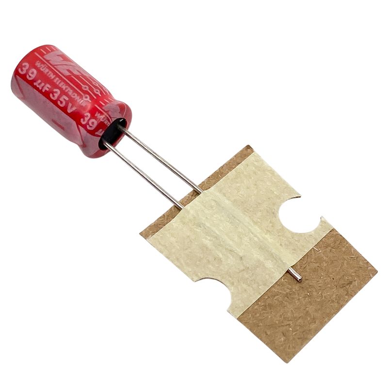 Kondensator 39uF 35V 105°C 11x6.3mm, elektrolyt 860080573002