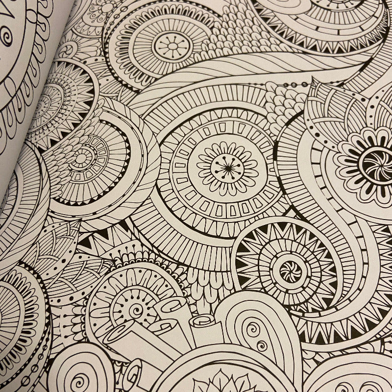 Kreativitet och mindfulness. 100 bilder på inspirerande mönster att färglägga själv