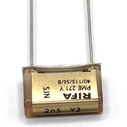 KEMET RIFA PME271 Y2 Kondensator 0.0025uF (2.5nF) 300VAC 110C 13.5x4.1x8.2mm, PME271YA4250MR30 RM10.2mm