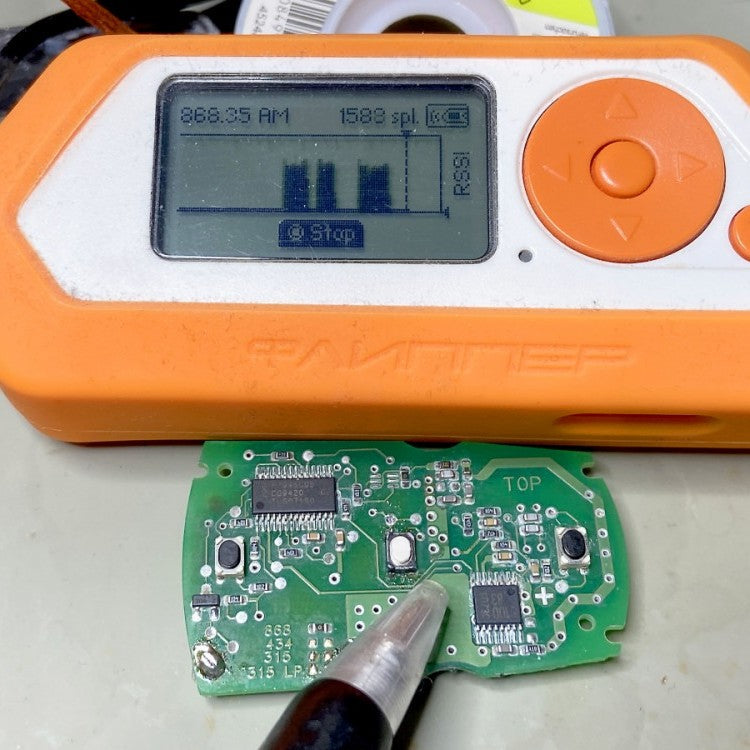Byte av knapp på trasig bilnyckel, BMW (Knapp PTS810)