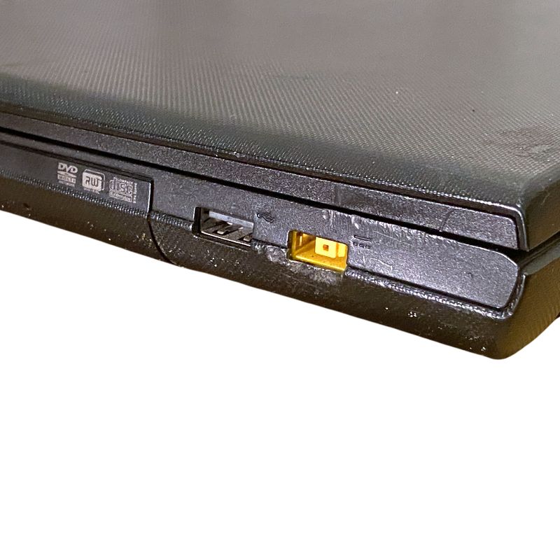 Laptop Lenovo G505 15.6" AMD A4-5000 8GB 250GB SSD Windows 11 (refurbished)